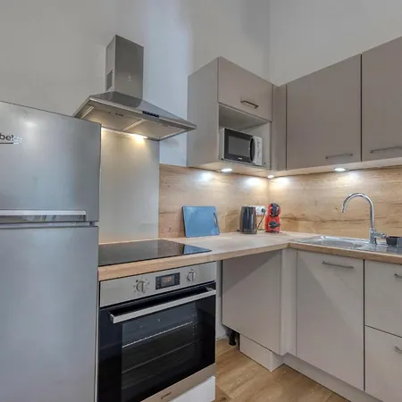 #hg Beautiful T2 Renovated In The Hyper Center Facing Train Station Apartamento *